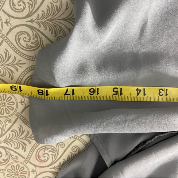 Forever 21 Cold Shoulder Gray Ruffle Draped Camisole Blouse Tank Top Shirt M - Picture 8 of 9